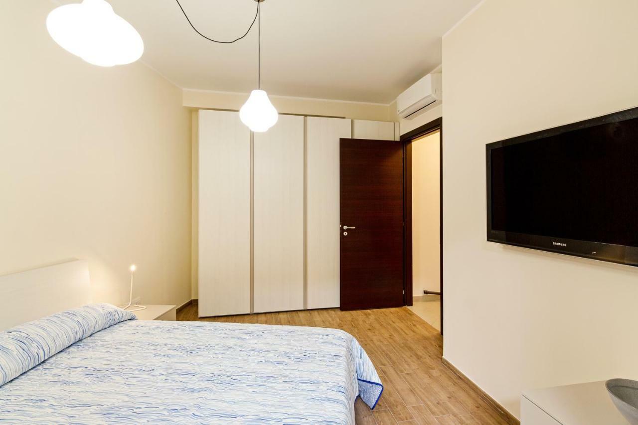 Calipso Seaview Flat With Private Parking Appartement Taormina Buitenkant foto